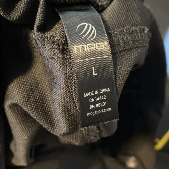 MPG Womens Capri Leggings Size Large Athletic Pants Cropped Poly/Spandex - Picture 9 of 11